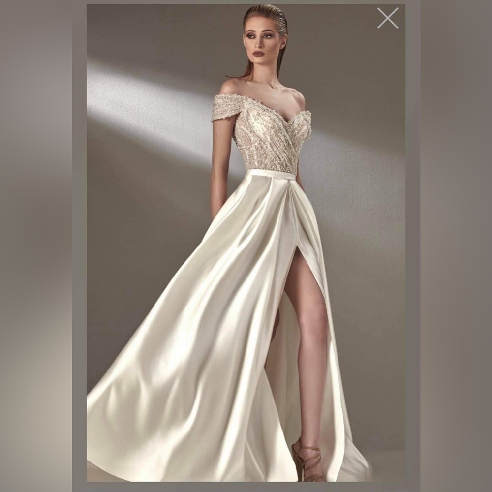 Embellished Off The Shoulder Gown, BNWT sz 4 MNM Couture